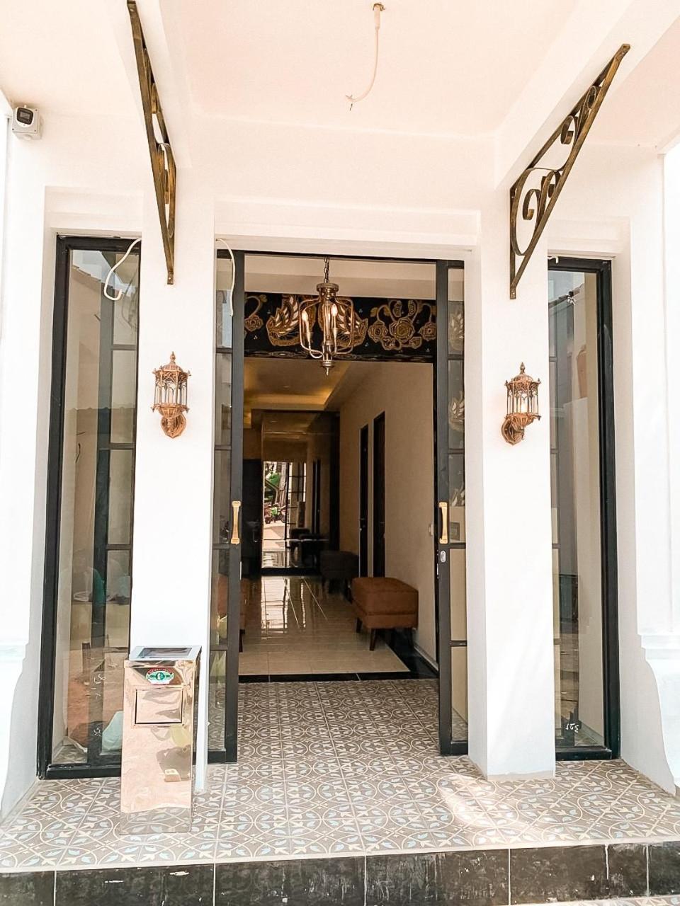 Kartiko Palagan Eksklusif Yogyakarta Hotel Kejayan Exterior foto
